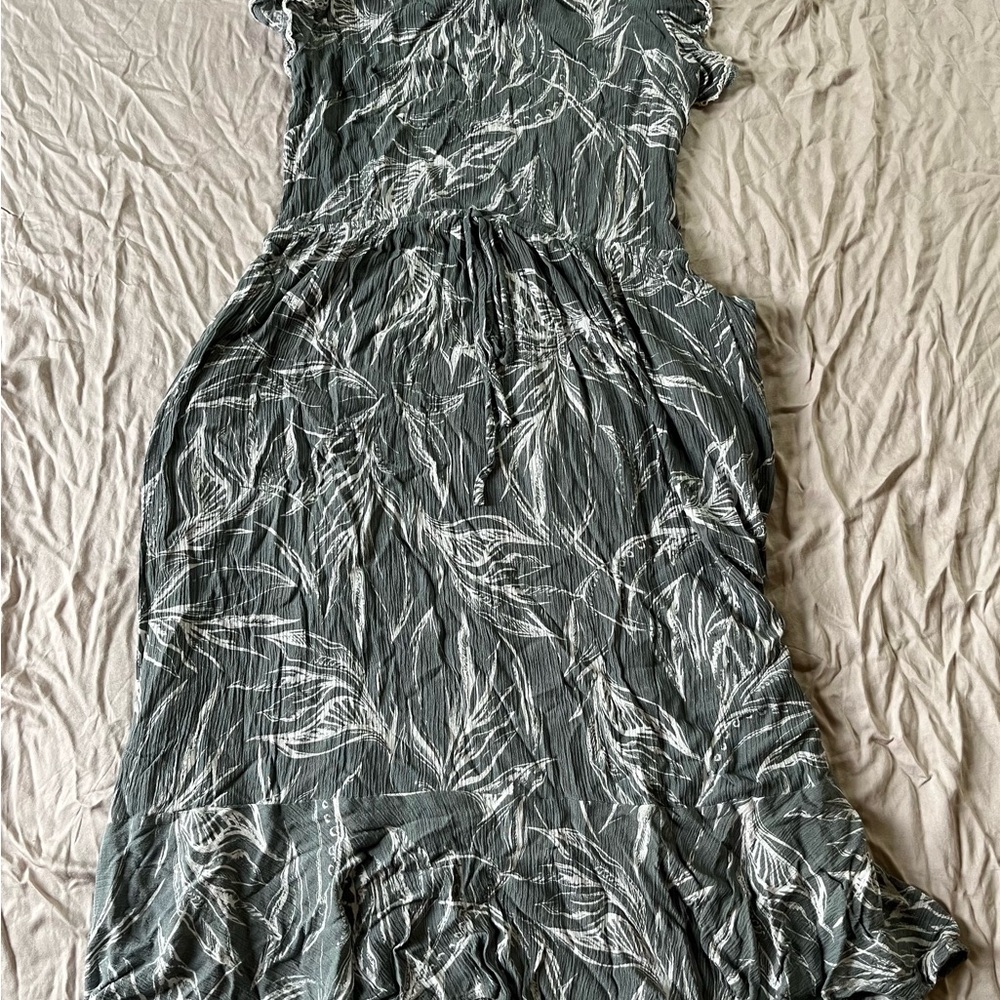 Elegant Gauzy Leaf Print Dress